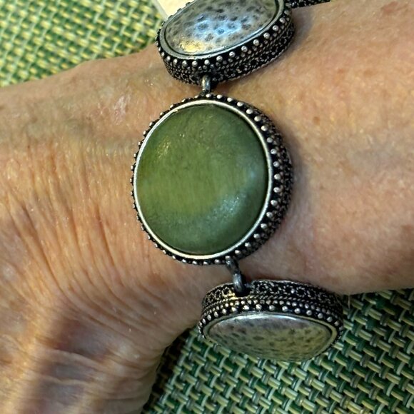 Lucky Brand Chunky Green and silver link Bracelet - Picture 7 of 11